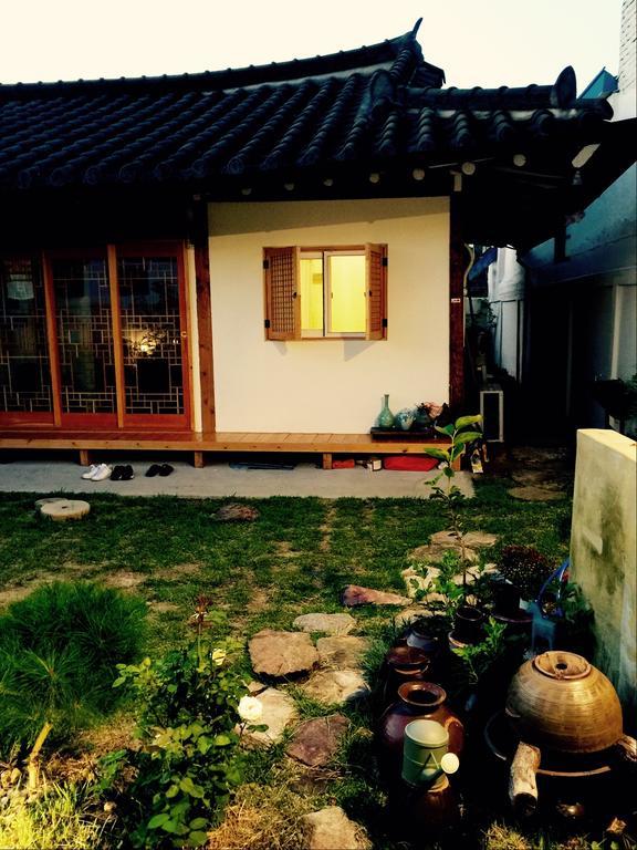 Jeonju Indigo Hanok Guesthouse Exterior photo