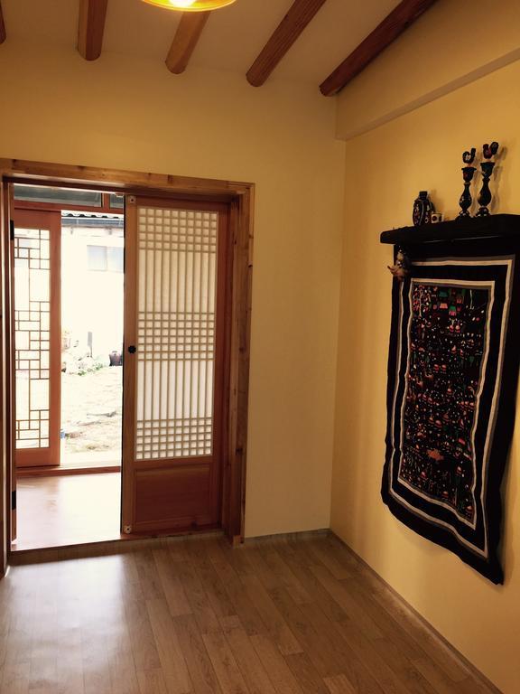 Jeonju Indigo Hanok Guesthouse Room photo